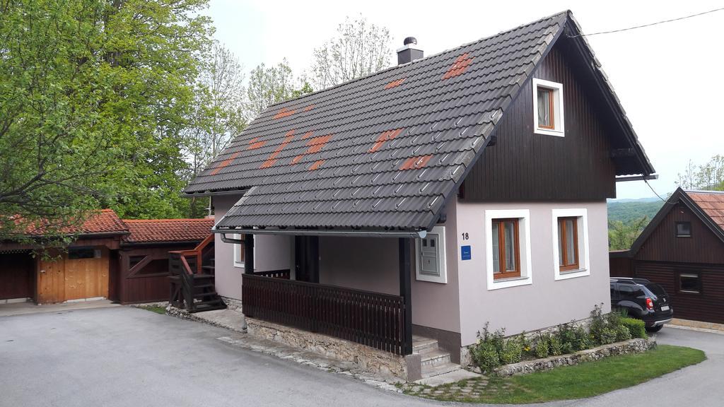 Guesthouse Andrea Poljanak Eksteriør bilde